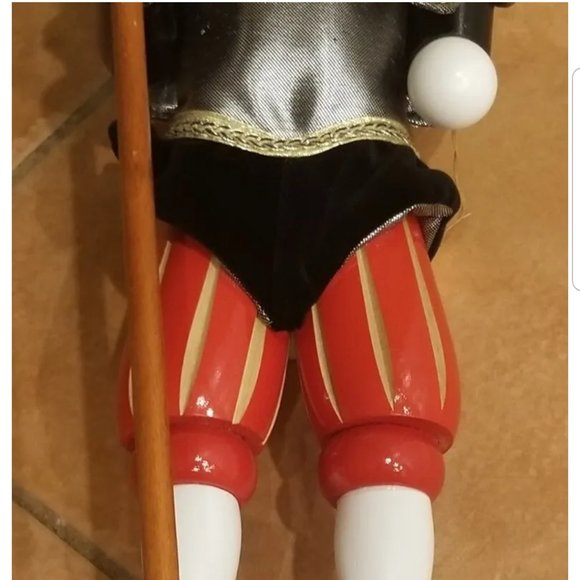 BOX GERMAN STEINBACH WOOD COLLECTORS CLUB CAPTAIN GUIDO SWISS GUARD NUTCRACKER - Picture 11 of 15